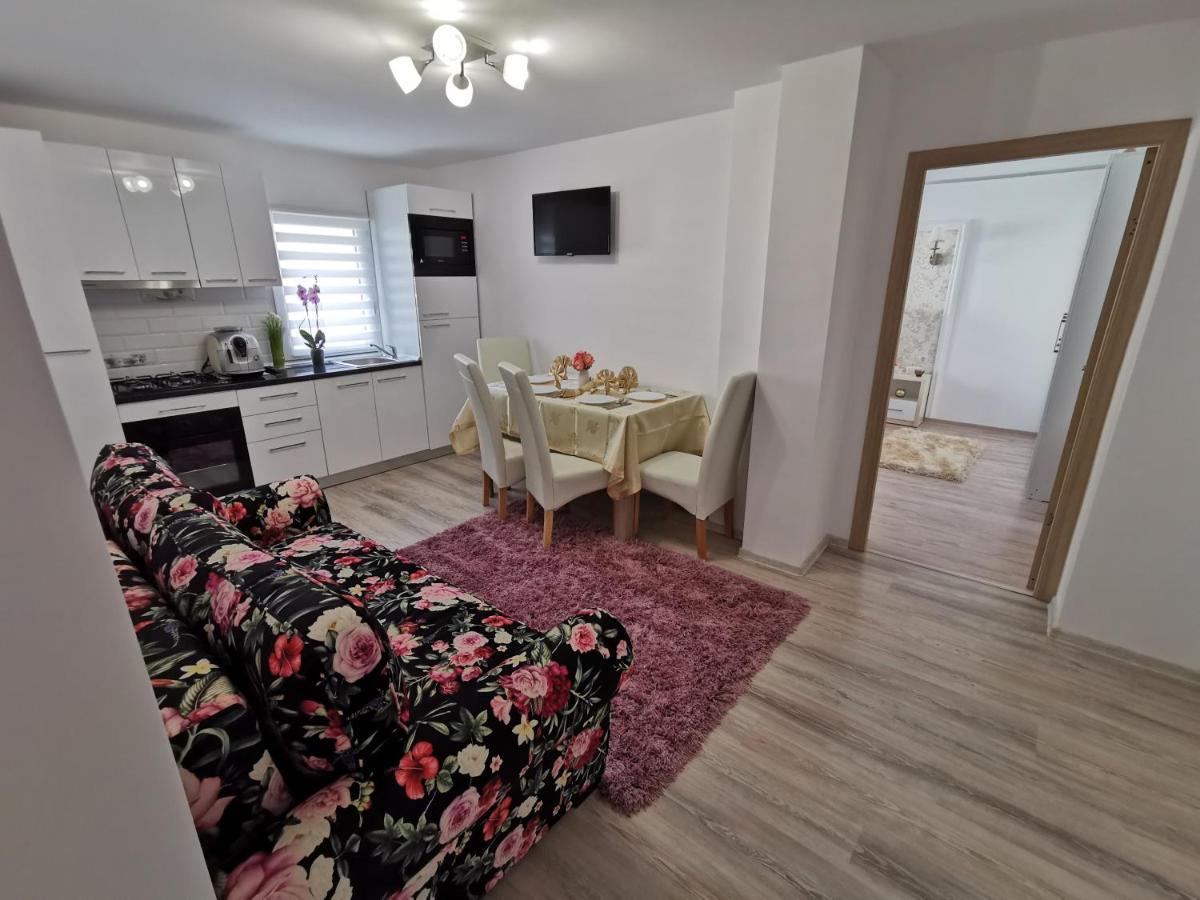 Apartament Gold Luxury Tîrgu Ocna Exterior foto