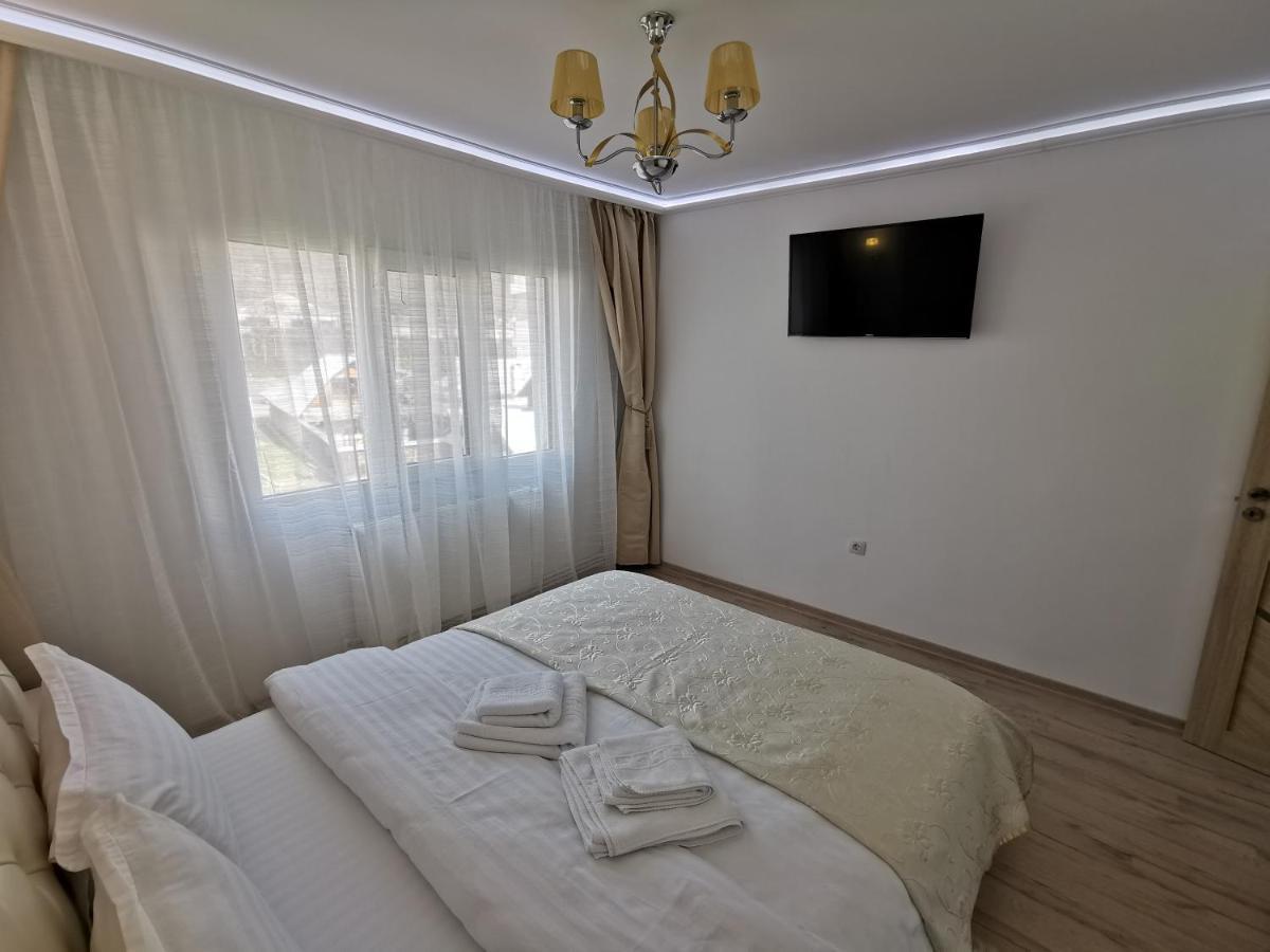 Apartament Gold Luxury Tîrgu Ocna Exterior foto